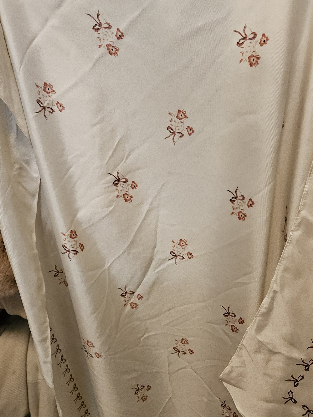 COACH VINTAGE CREME PINK SILK FLORAL SCARF - Picture 4 of 4